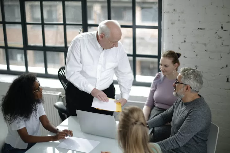 Effective internal communication is the secret to sales success
